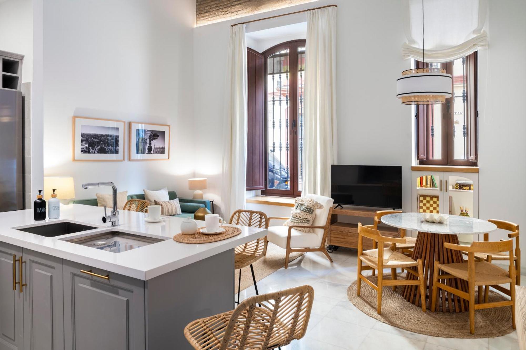 Unika Homes Puerta De La Maestranza Севиля Екстериор снимка